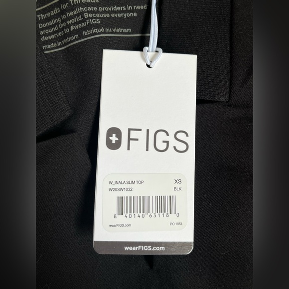 Women’s Figs Scrubs - Picture 7 of 7